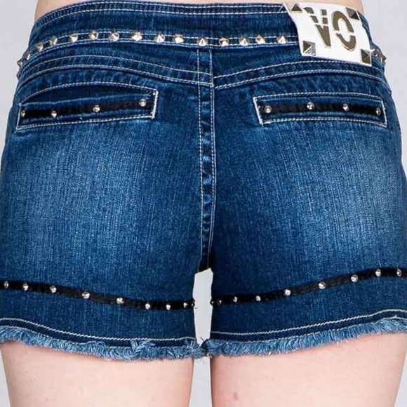 Frayed Denim Shorts - Picture 4 of 5